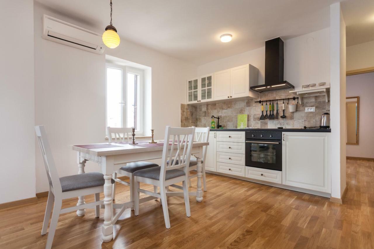 Apartment Amare Seaview Rovinj Exteriör bild